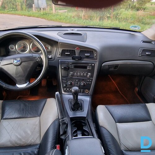 Pārdod Volvo S60, 2009