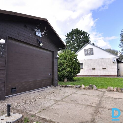 Pārdod mājas Sakņu iela 50