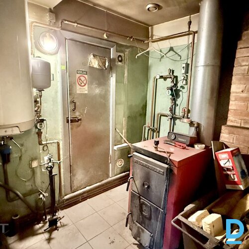 Pārdod mājas Sakņu iela 50