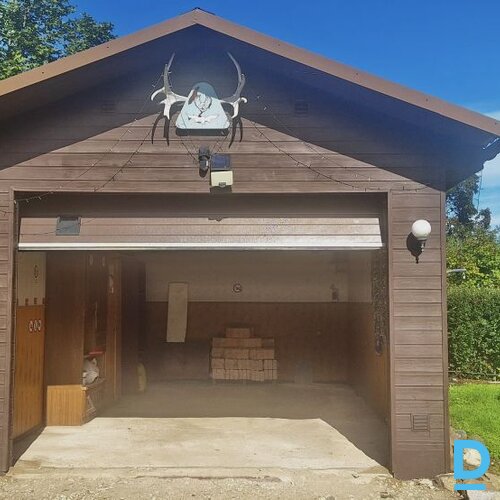 Pārdod mājas Sakņu iela 50