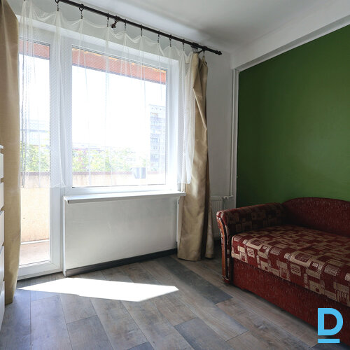 Pārdod dzīvokli Ugāles iela 4