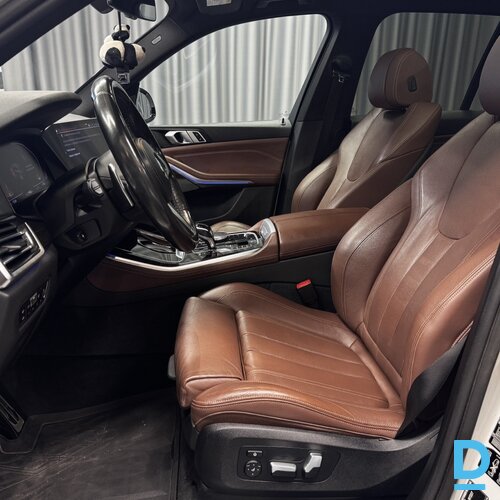 Pārdod BMW X5 30d, 2019