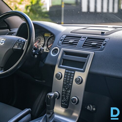 Pārdod Volvo V50 1.6d, 2009