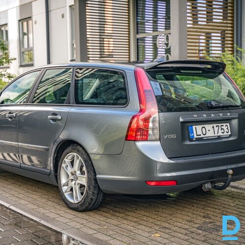 Pārdod Volvo V50 1.6d, 2009