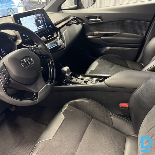 Pārdod Toyota C-HR Hybrid 1.8 Hybrid, 2019