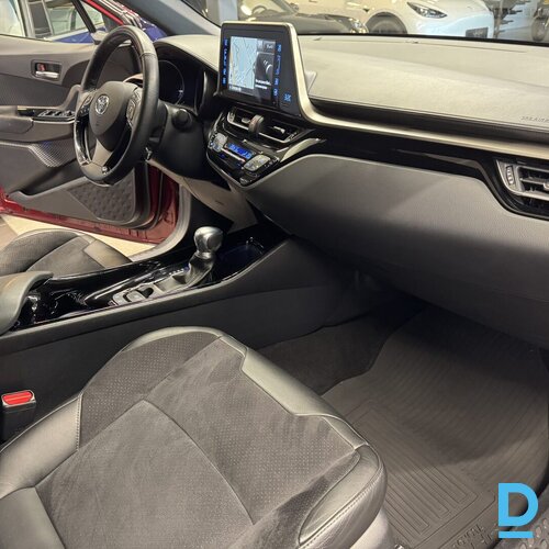 Pārdod Toyota C-HR Hybrid 1.8 Hybrid, 2019