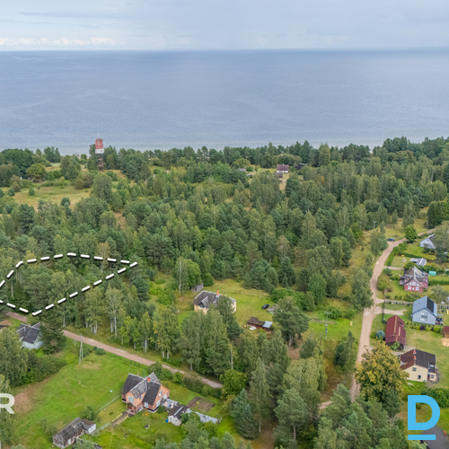 Pārdošanā 2138 m² zemes gabals pie jūras - lieliski piemērots vasarnīcai, ģimene