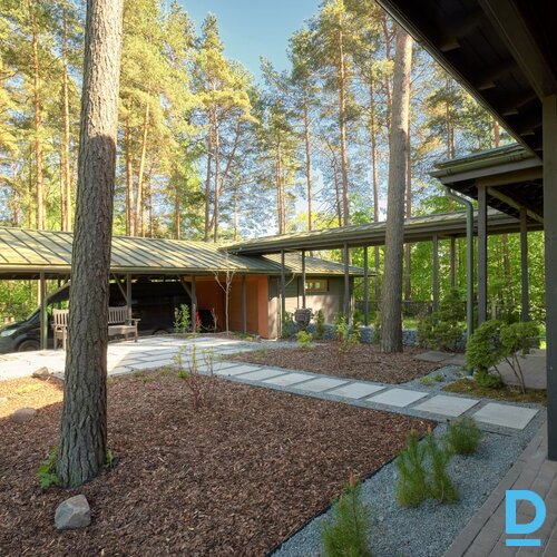 Izīrē māju Jūrmala