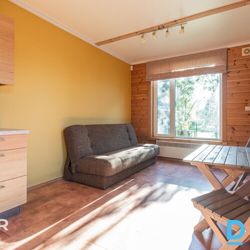 Pārdošanā vissezonas atpūtas māja ar iekoptu 600 m² zemes gabalu netālu no Gauja