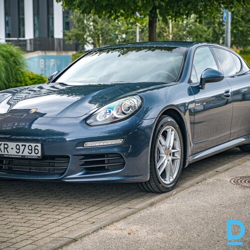 Pārdod Porsche Panamera 3.0d, 2014