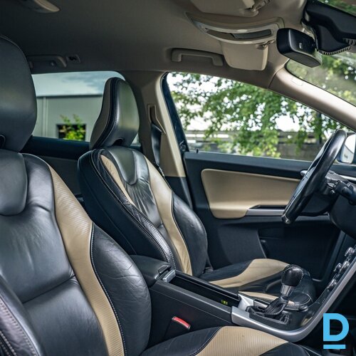 Pārdod Volvo XC60 2.4d, R-Design, 4x4, 2010