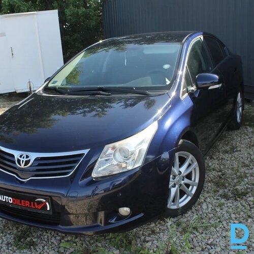 Pārdod Toyota Avensis 1.8i, 2011