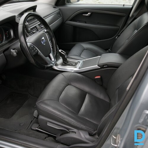 Pārdod Volvo XC70 D5 AWD 215 PS, 2014