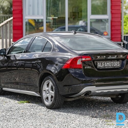 Pārdod Volvo S60 D3 Summum 163 PS, 2010