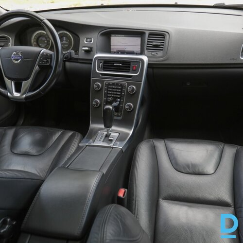 Pārdod Volvo S60 D3 Summum 163 PS, 2010