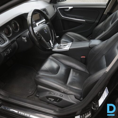 Pārdod Volvo S60 D3 Summum 163 PS, 2010