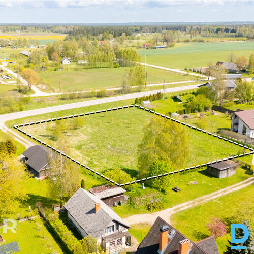 Pārdošanā 4750 m² zemes gabals privātmājas būvniecībai Inčukalnā.Spiediet "apska