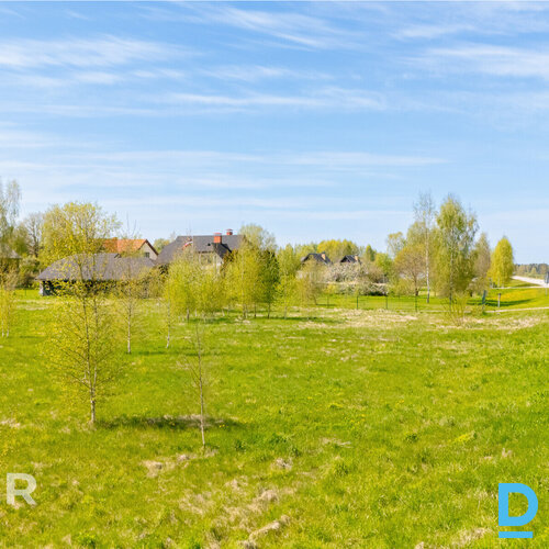 Pārdošanā 4750 m² zemes gabals privātmājas būvniecībai Inčukalnā.Spiediet "apska