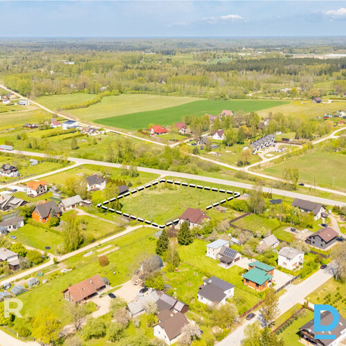Pārdošanā 4750 m² zemes gabals privātmājas būvniecībai Inčukalnā.Spiediet "apska