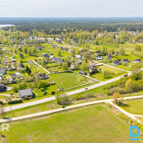 Pārdošanā 4750 m² zemes gabals privātmājas būvniecībai Inčukalnā.Spiediet "apska