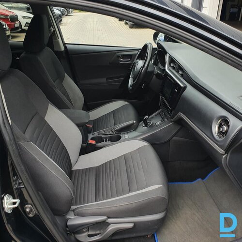 Pārdod Toyota Auris Combi Elegance Hybrid 1.8, 2016 Pārdod Toyota Auris Combi Elegance Hybrid 1.8, 2016