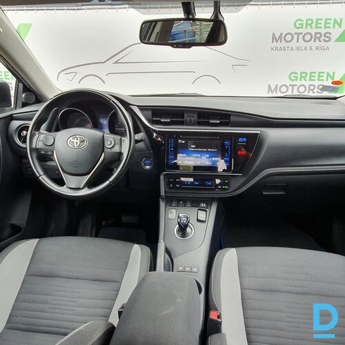 Pārdod Toyota Auris Combi Elegance Hybrid 1.8, 2016 Pārdod Toyota Auris Combi Elegance Hybrid 1.8, 2016