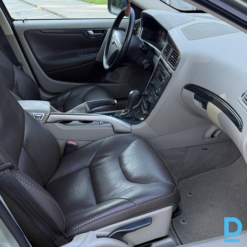 Pārdod Volvo Xc70 Summum 2.4D5, 2005