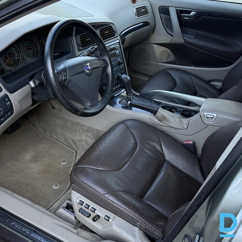 Pārdod Volvo Xc70 Summum 2.4D5, 2005