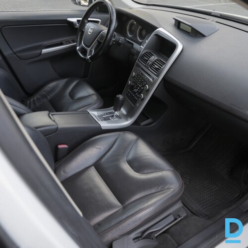 Pārdod Volvo XC60 D5 Summum AWD 205 PS, 2011