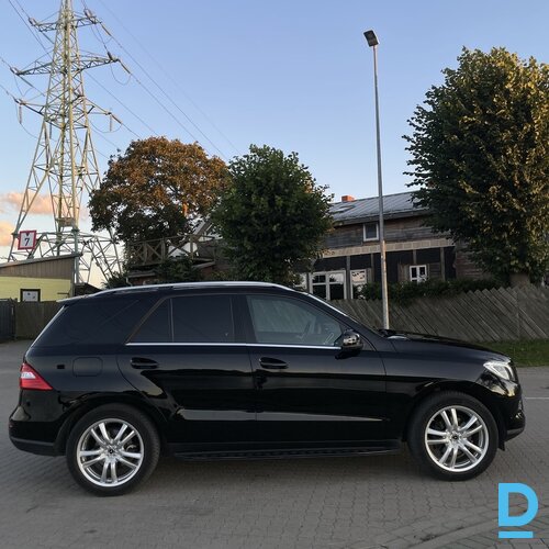 Pārdod Mercedes-Benz ML 350
