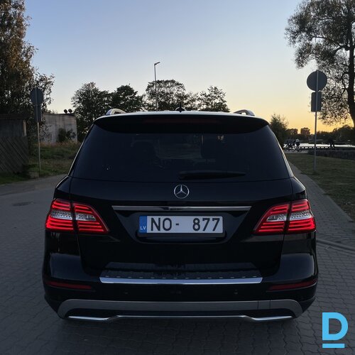 Pārdod Mercedes-Benz ML 350
