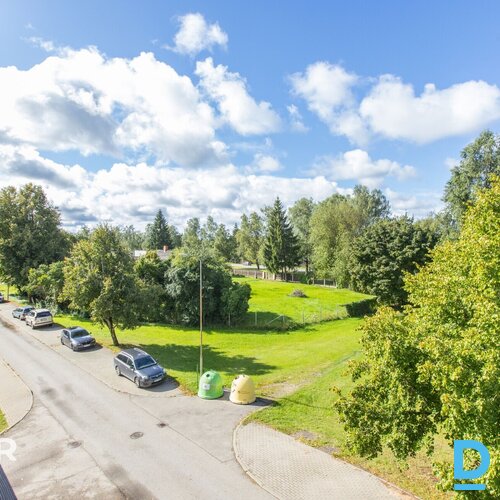 Pārdošanā 2 istabu dzīvoklis klusā un mierīgā vietā, pašā Ādažu centrā, tuvākajā