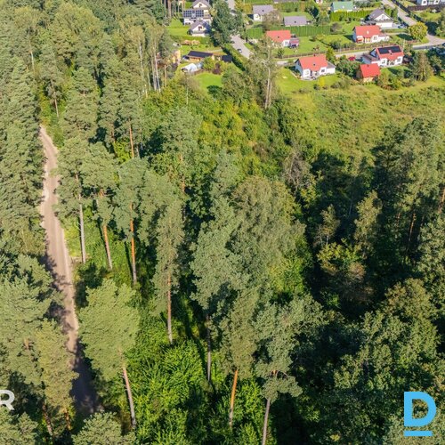 Pārdošanā daļēji atmežots 1,28 ha zemes gabals privātmāju būvniecībai pie Ādažie