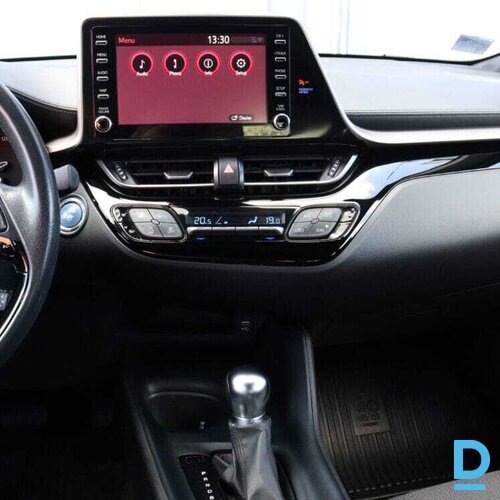 Pārdod Toyota C-Hr Hybrid Active 1.8, 2021