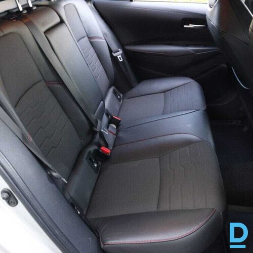 Pārdod Toyota Corolla Hybrid TS Luxury Plus 2.0, 2019 Pārdod Toyota Corolla Hybrid TS Luxury Plus 2.0, 2019