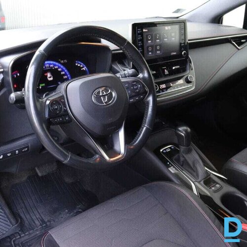 Pārdod Toyota Corolla Hybrid TS Luxury Plus 2.0, 2019 Pārdod Toyota Corolla Hybrid TS Luxury Plus 2.0, 2019