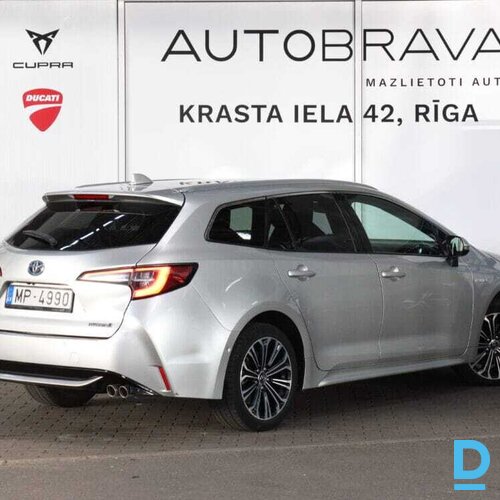 Pārdod Toyota Corolla Hybrid TS Luxury Plus 2.0, 2019 Pārdod Toyota Corolla Hybrid TS Luxury Plus 2.0, 2019