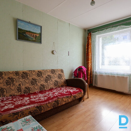 Pārdod dzīvokli Dzintaru iela 12