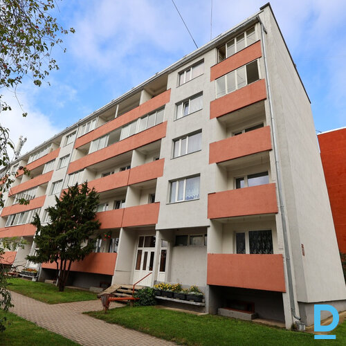 Pārdod dzīvokli Dzintaru iela 12 Pārdod dzīvokli Dzintaru iela 12