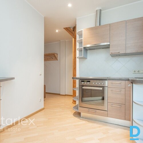 Mansarda birojs pie Ģertrūdes baznīcas