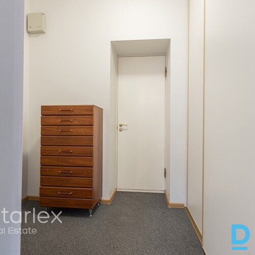 Mansarda birojs pie Ģertrūdes baznīcas