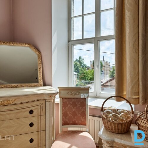 Pārdod dzīvokli Lāčplēša iela 70B