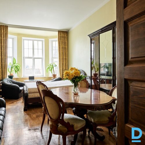 Pārdod dzīvokli Lāčplēša iela 70B