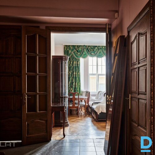 Pārdod dzīvokli Lāčplēša iela 70B