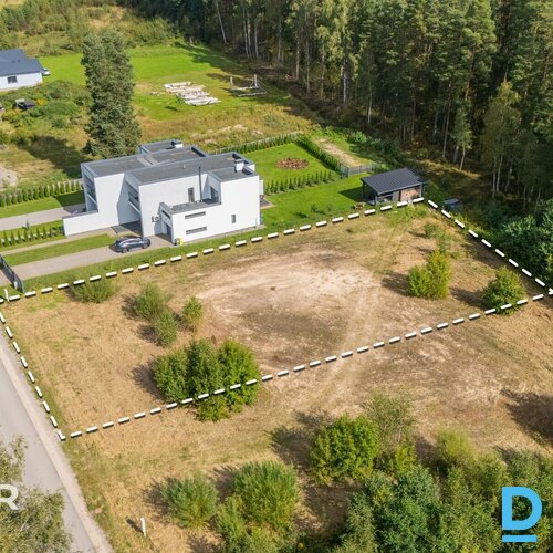 Pārdošanā līdzens 1458 m² zemes īpašums privātai apbūvei Dzilnuciemā, Babītes pa