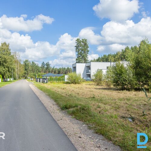 Pārdošanā līdzens 1458 m² zemes īpašums privātai apbūvei Dzilnuciemā, Babītes pa