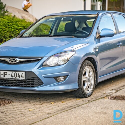 Pārdod Hyundai i30 1.4i, 2011
