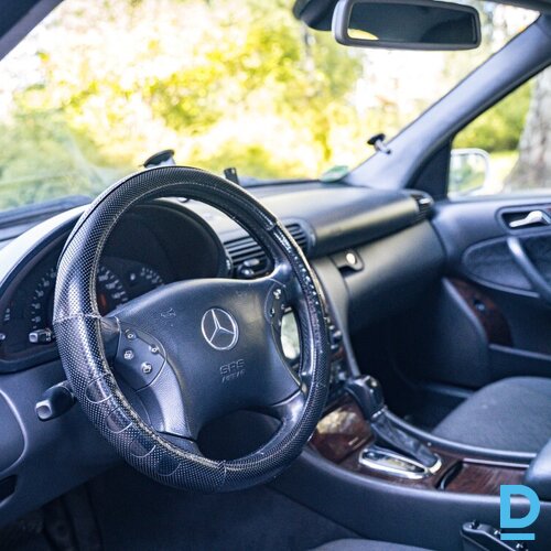 Pārdod Mercedes-Benz C200, 2.2d, 2003 Pārdod Mercedes-Benz C200, 2.2d, 2003