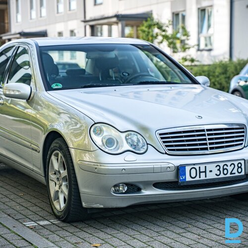 Pārdod Mercedes-Benz C200, 2.2d, 2003 Pārdod Mercedes-Benz C200, 2.2d, 2003