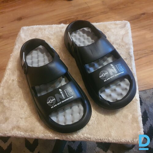 Pārdod BikBok Vīriešu sandales